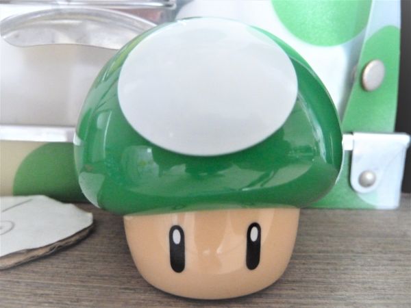 マリオのアイテム「1UPキノコ」の玩具